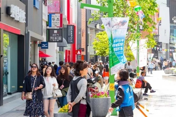 釜山南浦洞街景